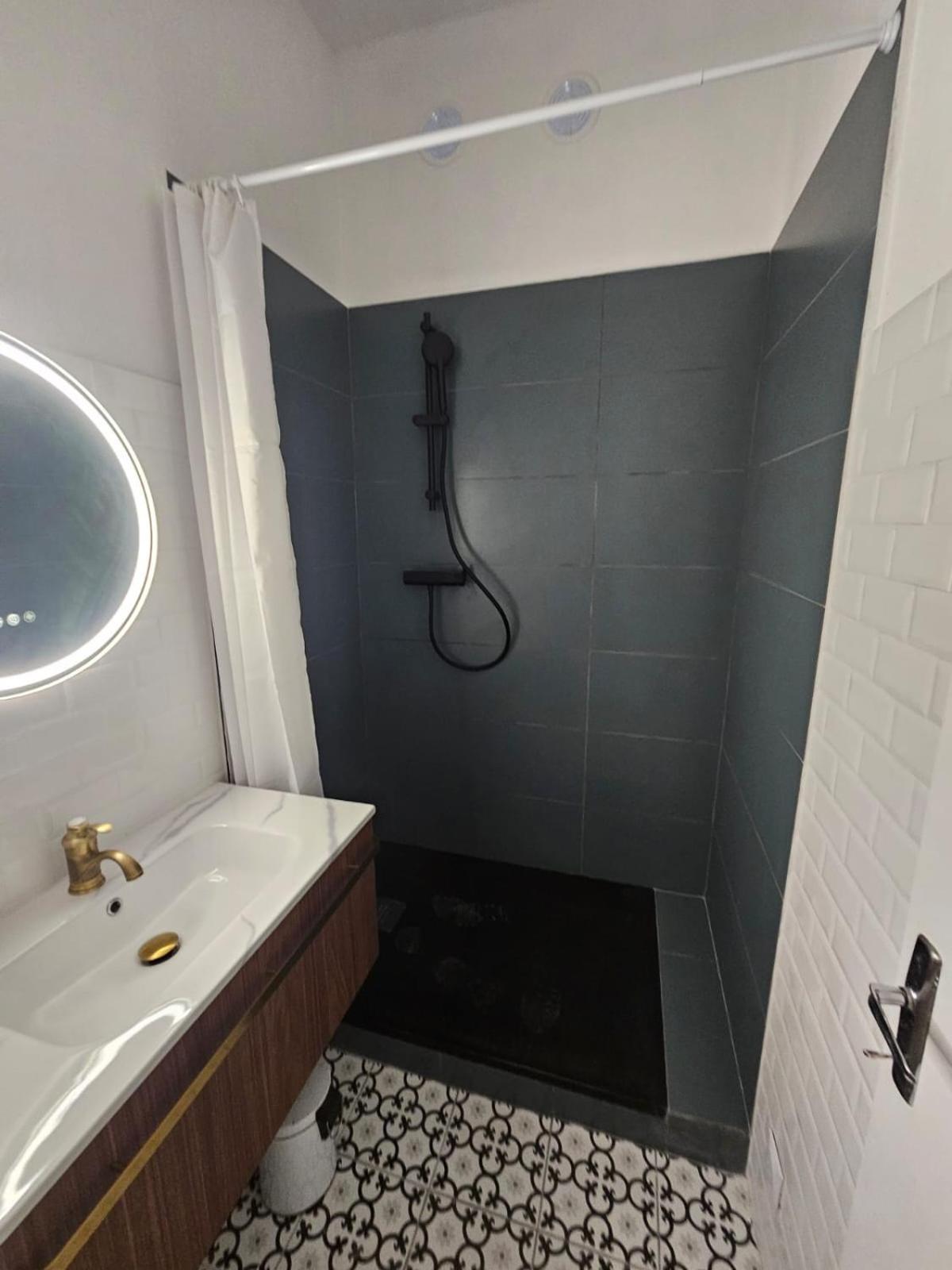 Magnifique Grand 30M2 Refait A Neuf En 2025 Lumineux 4 Couchages Hyper Centre Corte 13 Cours Paoli Wifi Tv Lave Linge Exterior photo
